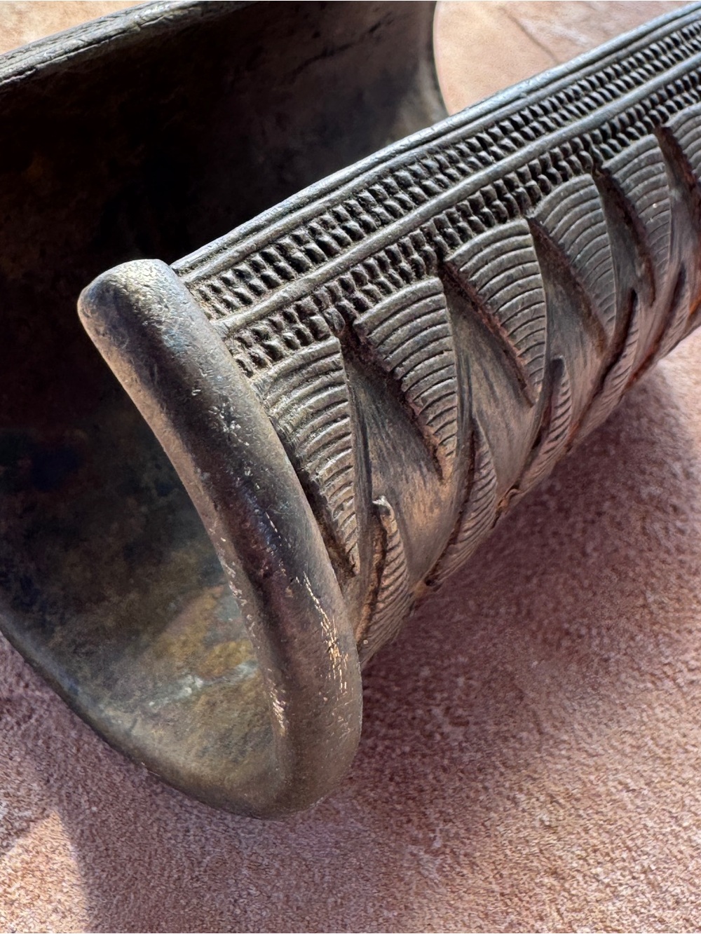 African Lost Wax Cuff Burkina Faso Bronze Wide Statement Currency Bracelet 332g - Picture 10 of 17